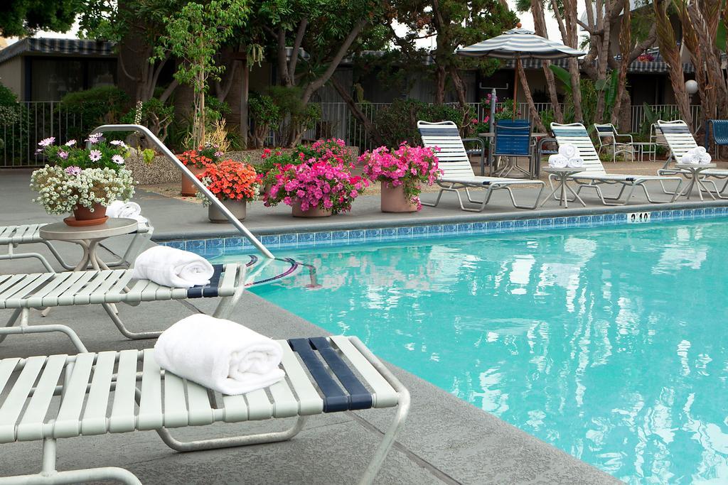 Travelodge Hotel At Lax Los Angeles Ngoại thất bức ảnh