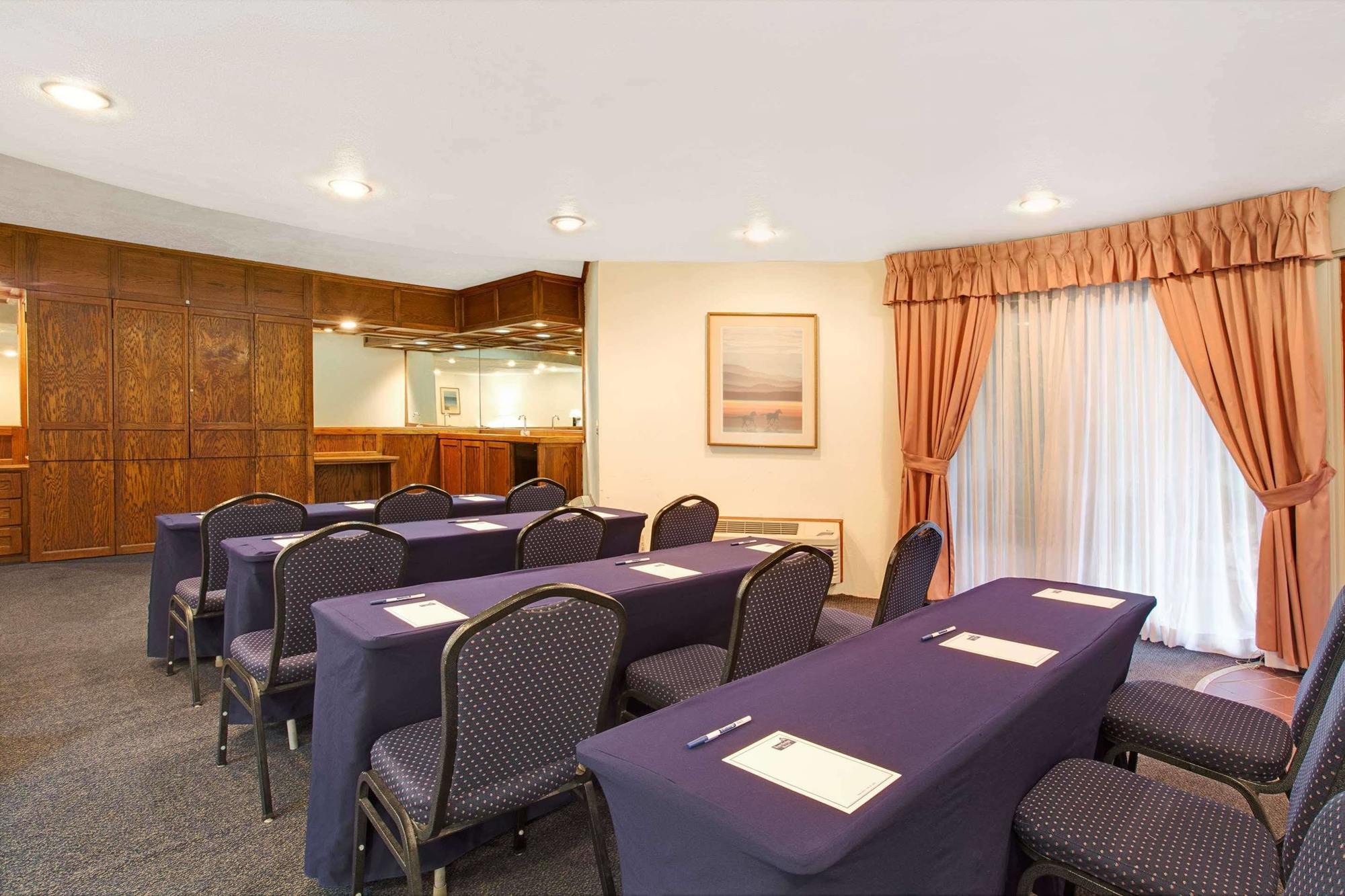 Travelodge Hotel At Lax Los Angeles Ngoại thất bức ảnh