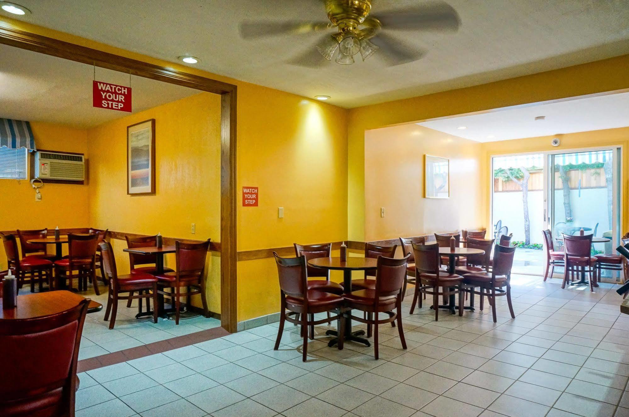 Travelodge Hotel At Lax Los Angeles Ngoại thất bức ảnh
